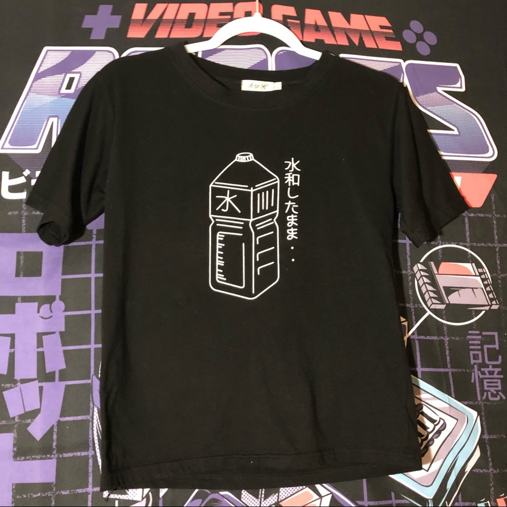 ROMWE Chinese Symbol Water Bottle Graphic T-Shirt